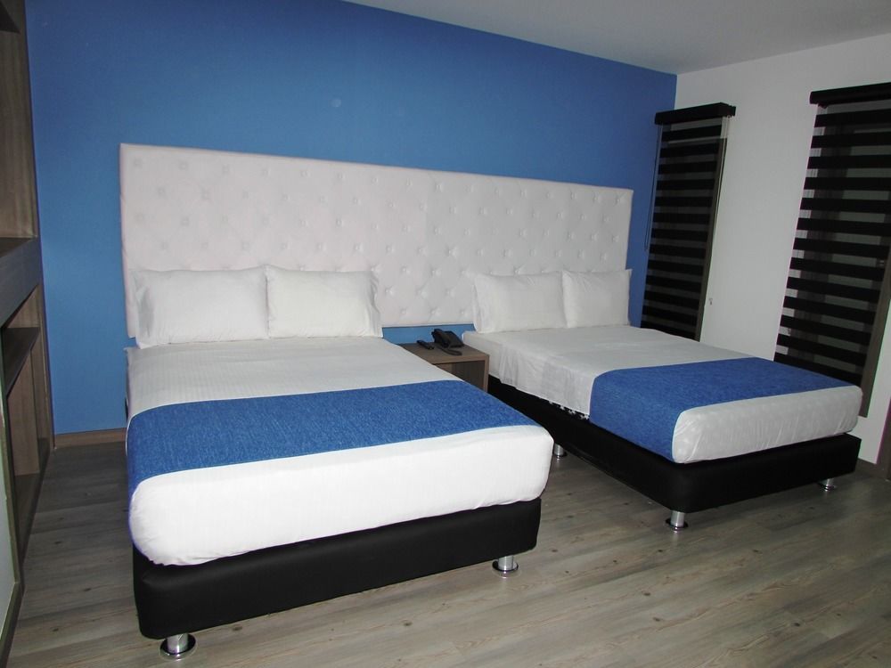 Aw Hotel Plaza Miranda Bogotá Eksteriør billede